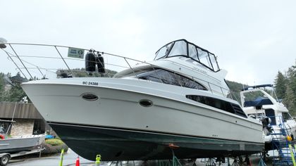 38' Carver 2006 Yacht For Sale